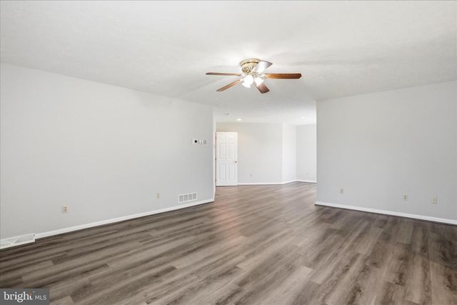 300 TAVISTOCK DR, Winchester, VA 22602