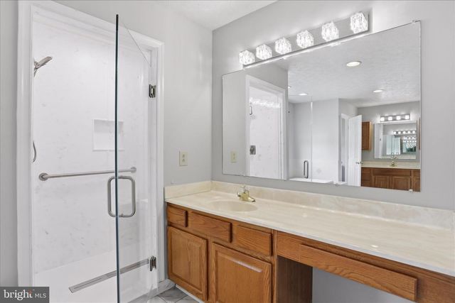 300 TAVISTOCK DR, Winchester, VA 22602