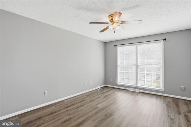 300 TAVISTOCK DR, Winchester, VA 22602