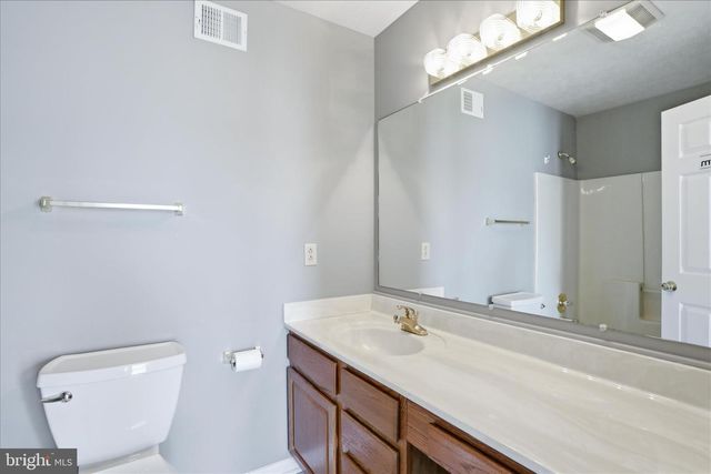 300 TAVISTOCK DR, Winchester, VA 22602
