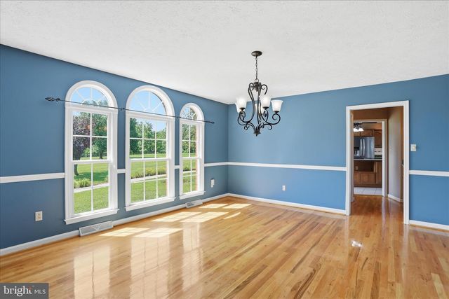300 TAVISTOCK DR, Winchester, VA 22602