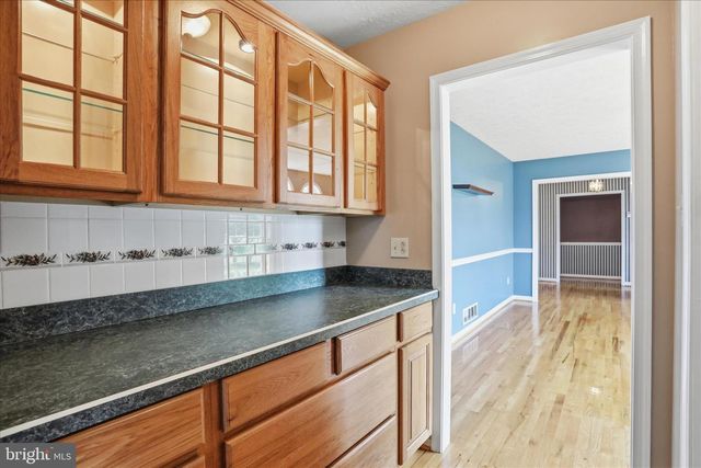 300 TAVISTOCK DR, Winchester, VA 22602