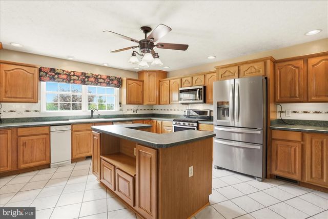 300 TAVISTOCK DR, Winchester, VA 22602