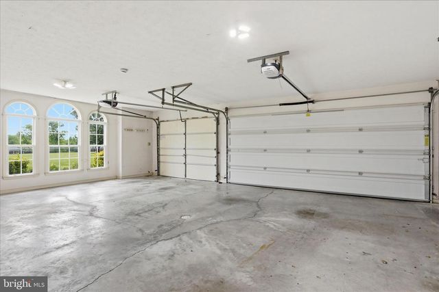 300 TAVISTOCK DR, Winchester, VA 22602