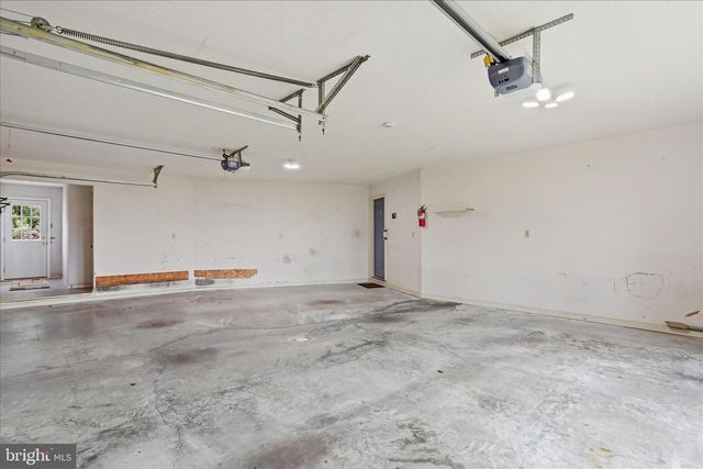 300 TAVISTOCK DR, Winchester, VA 22602