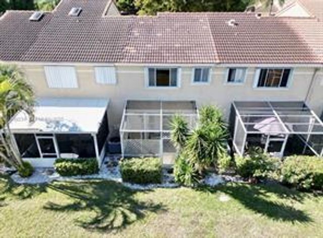 3490 Deer Creek Palladian Circle, Deerfield Beach, FL 33442