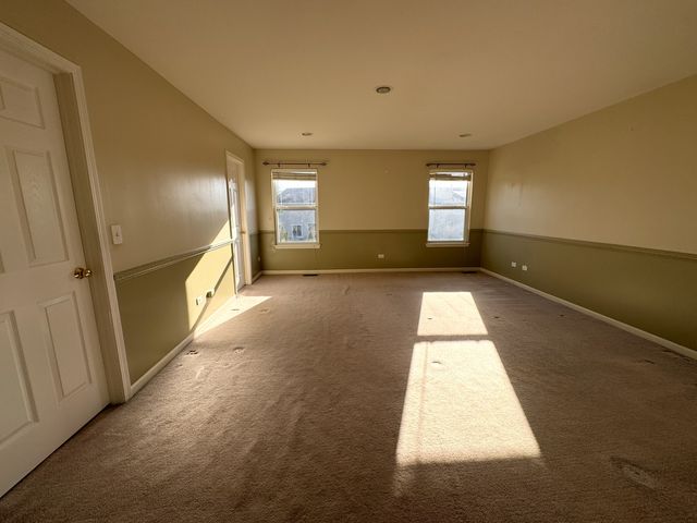39302 N Queensbury Lane, Beach Park, IL 60083