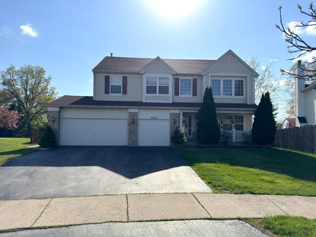 39302 N Queensbury Lane, Beach Park, IL 60083