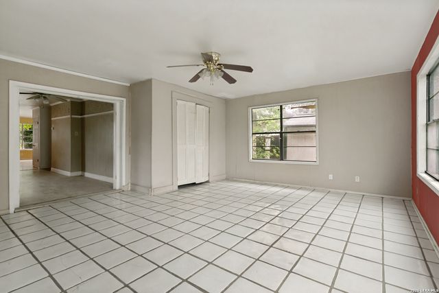 622 TRAFALGAR RD, San Antonio, TX 78216