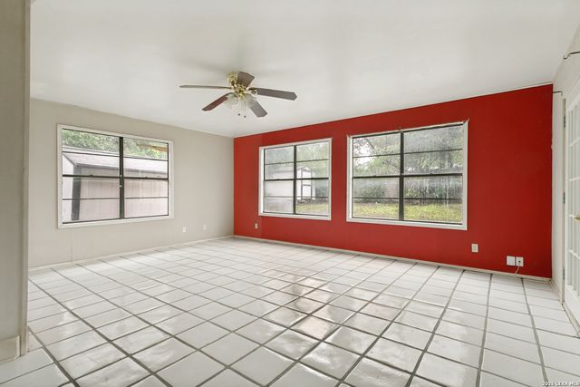 622 TRAFALGAR RD, San Antonio, TX 78216