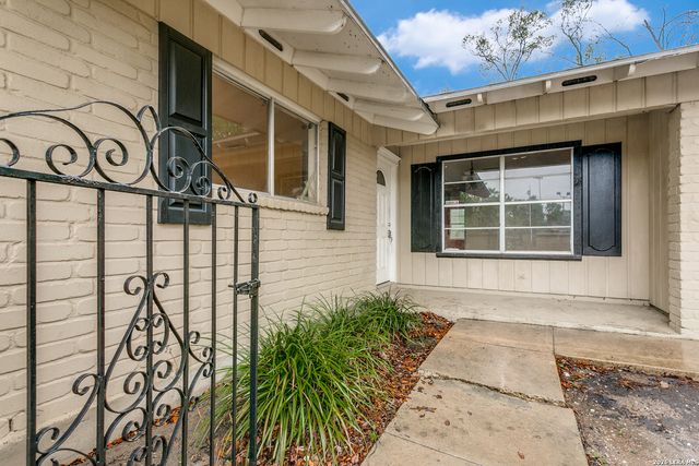 622 TRAFALGAR RD, San Antonio, TX 78216