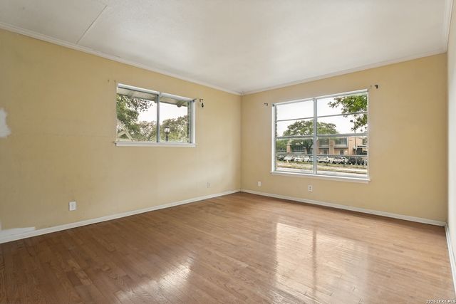 622 TRAFALGAR RD, San Antonio, TX 78216