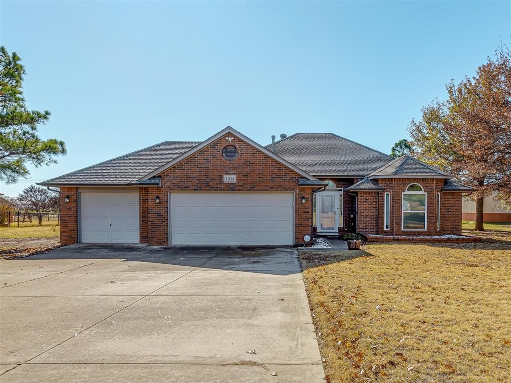 1214 Carrie Lane, Piedmont, OK 73078