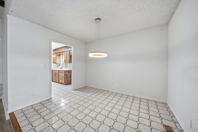 503 W 33rd Street, Sand Springs, OK 74063