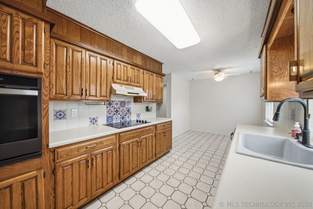 503 W 33rd Street, Sand Springs, OK 74063