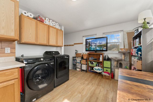 515 E 3RD ST, Cheyenne, WY 82007