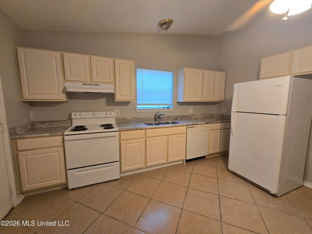 19025 Pineville Road, 124, Long Beach, MS 39560