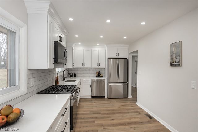 5301 Mardale Avenue, Bedford Heights, OH 44146