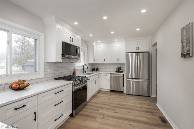 5301 Mardale Avenue, Bedford Heights, OH 44146