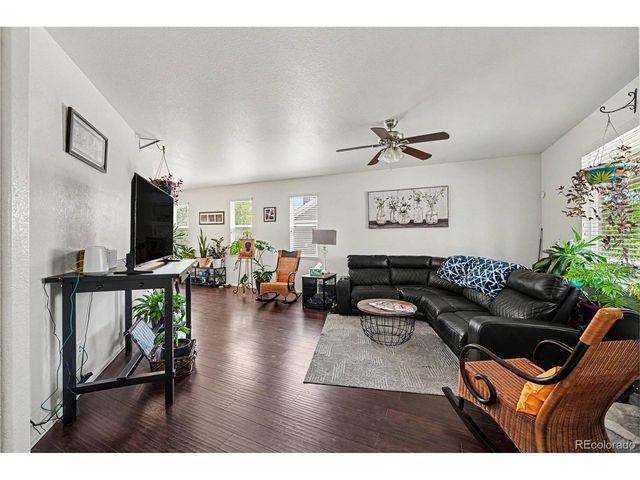 6116 N Espana St, Aurora, CO 80019