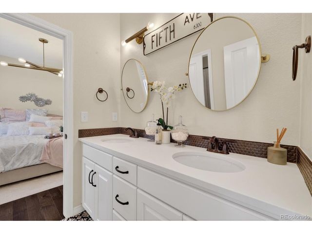 16036 Swan Mountain Dr, Broomfield, CO 80023