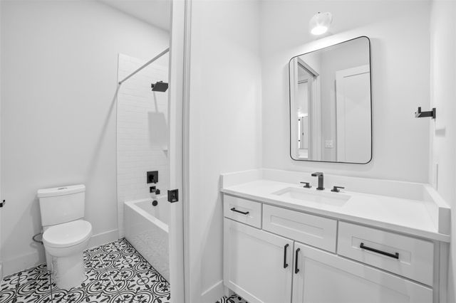 23937 Oscar RD, Spicewood, TX 78669