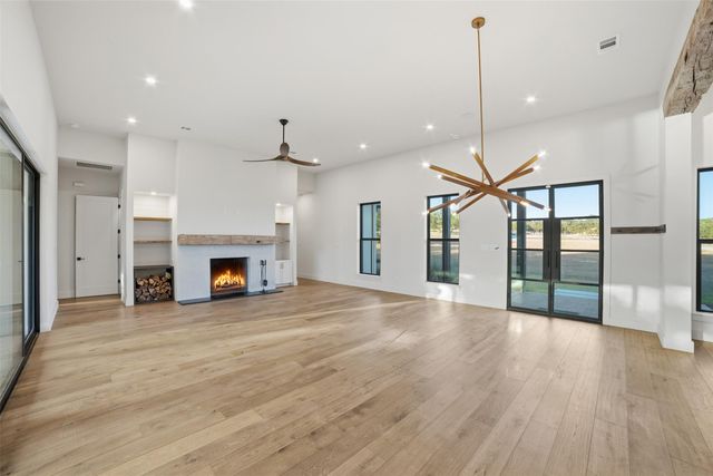 23937 Oscar RD, Spicewood, TX 78669