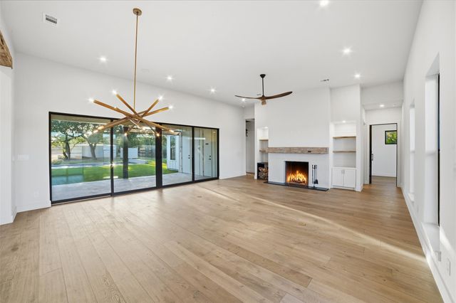 23937 Oscar RD, Spicewood, TX 78669