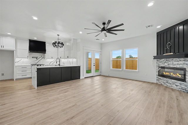 6720 Willow Wood Loop, Lawton, OK 73505