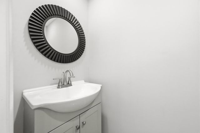 905 NE 28th Street 206, Wilton Manors, FL 33334