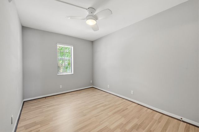 905 NE 28th Street 206, Wilton Manors, FL 33334