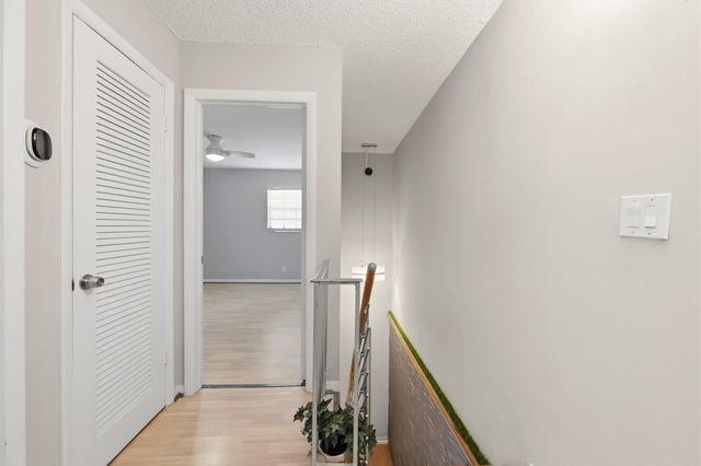 905 NE 28th Street 206, Wilton Manors, FL 33334