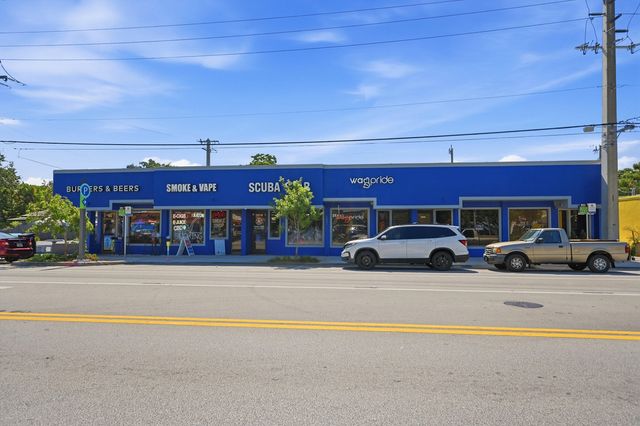 905 NE 28th Street 206, Wilton Manors, FL 33334