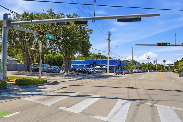 905 NE 28th Street 206, Wilton Manors, FL 33334