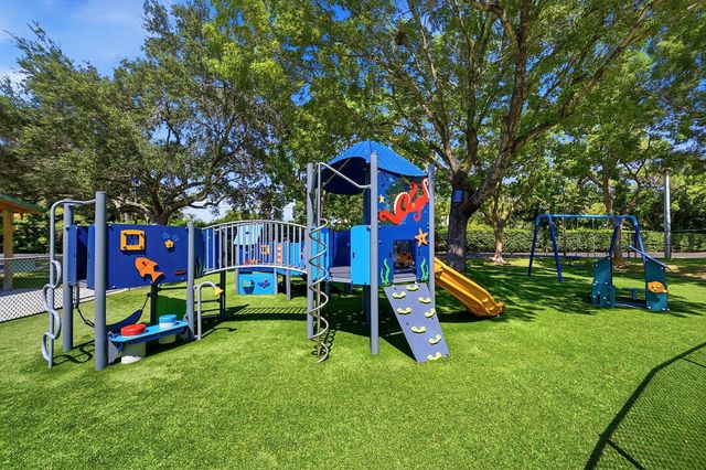 905 NE 28th Street 206, Wilton Manors, FL 33334