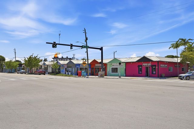 905 NE 28th Street 206, Wilton Manors, FL 33334