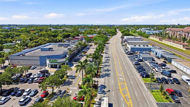 905 NE 28th Street 206, Wilton Manors, FL 33334