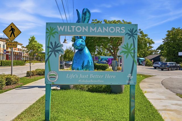 905 NE 28th Street 206, Wilton Manors, FL 33334