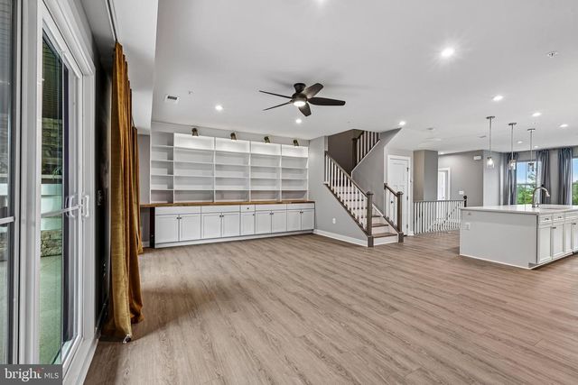 1735 DUNNINGTON PL, Dumfries, VA 22026