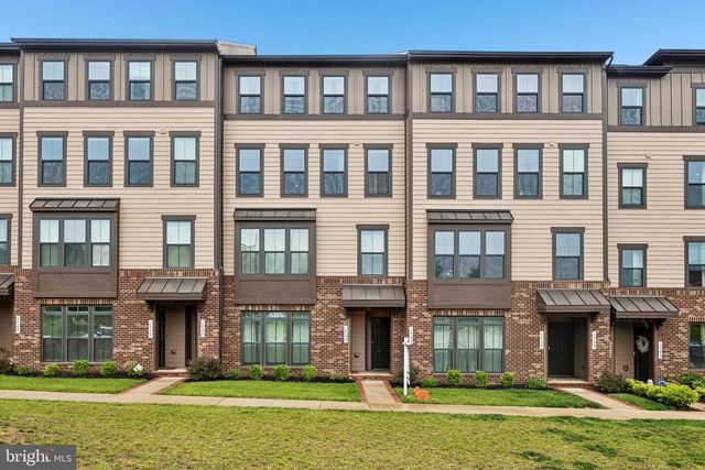 1735 DUNNINGTON PL, Dumfries, VA 22026