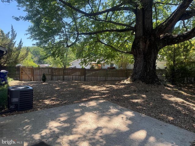 14900 HYDRUS RD, Silver Spring, MD 20906
