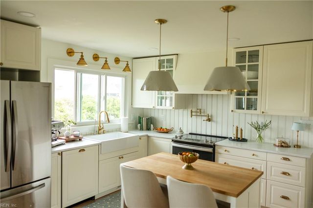 1361 Elbow RD, Chesapeake, VA 23320