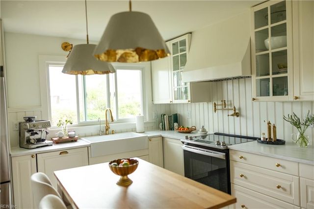 1361 Elbow RD, Chesapeake, VA 23320