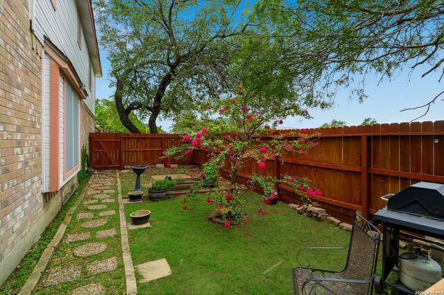 1246 Reawick Dr, San Antonio, TX 78253