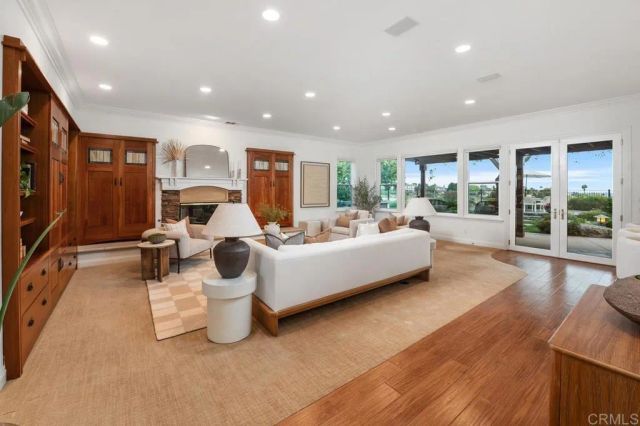 7971 Paseo Esmerado, Carlsbad, CA 92009