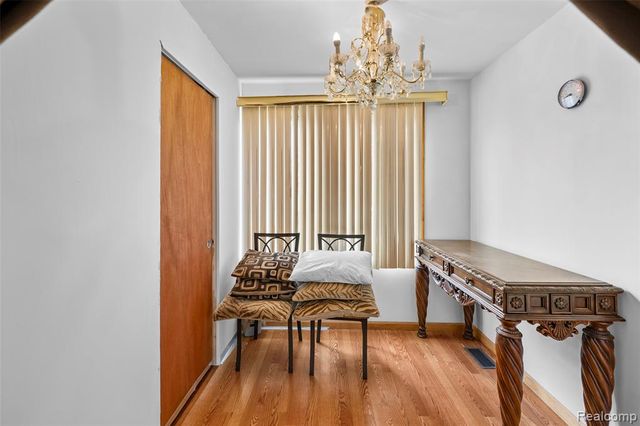 5003 Maple Street, Dearborn, MI 48126