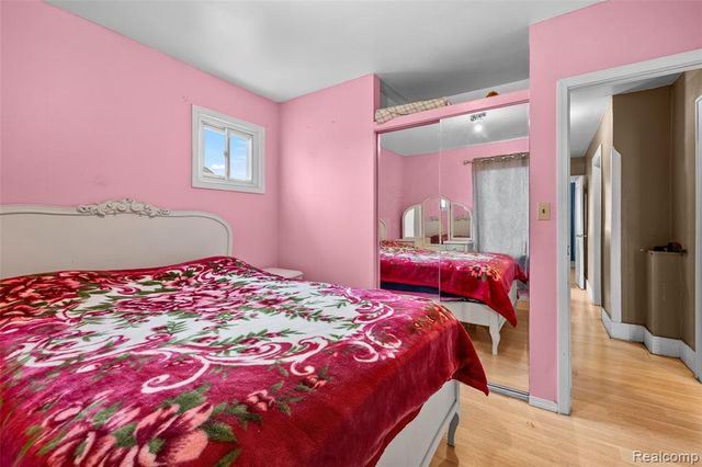 5003 Maple Street, Dearborn, MI 48126