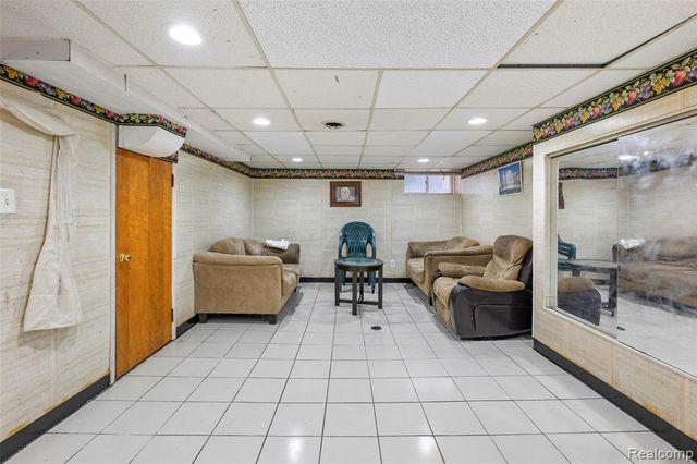 5003 Maple Street, Dearborn, MI 48126