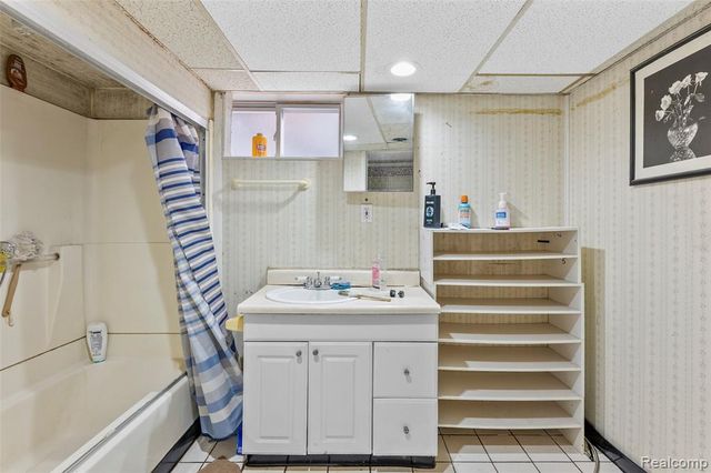 5003 Maple Street, Dearborn, MI 48126