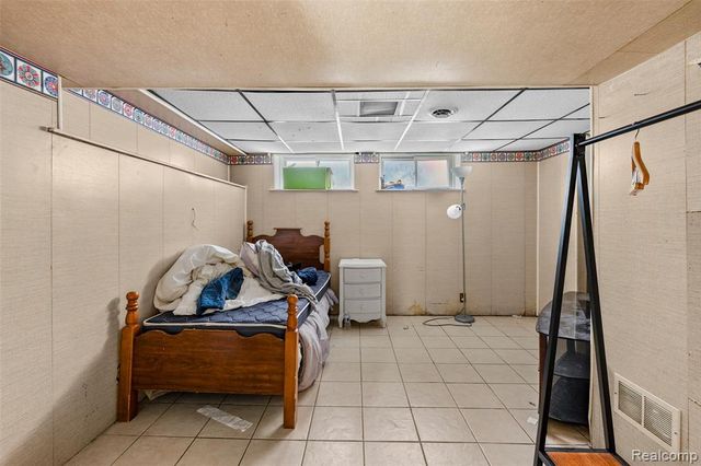 5003 Maple Street, Dearborn, MI 48126